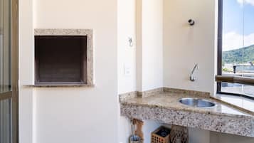 Basic Apartment | Interior