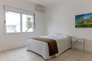 Basic Apartment | 3 bedrooms, free WiFi