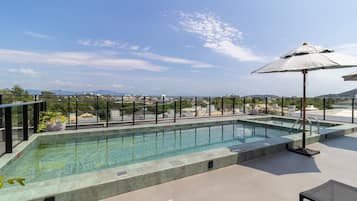 Piscina externa