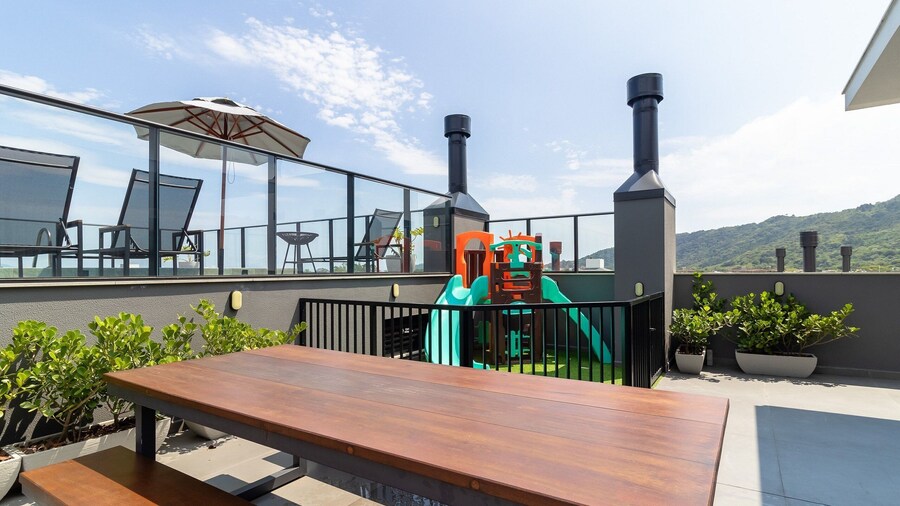 Modern Apartment Near the Beach! - Atc0301