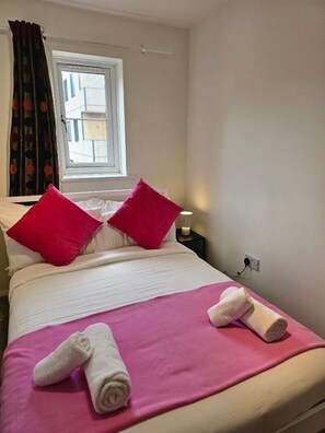 2 Schlafzimmer, Bügeleisen/B ügelbrett, Internetzugang, Bettwäsche