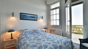 2 chambres, fer et planche Ă repasser, draps fournis
