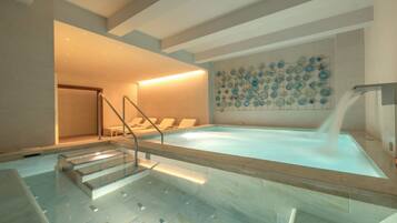 Salas de tratamientos para parejas, sauna, bañera de hidromasaje