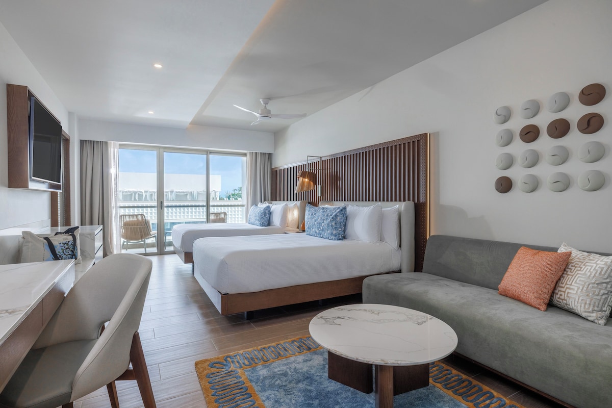 Luxury Junior Suite Two Queen | Premium bedding, minibar (free items), in-room safe, desk