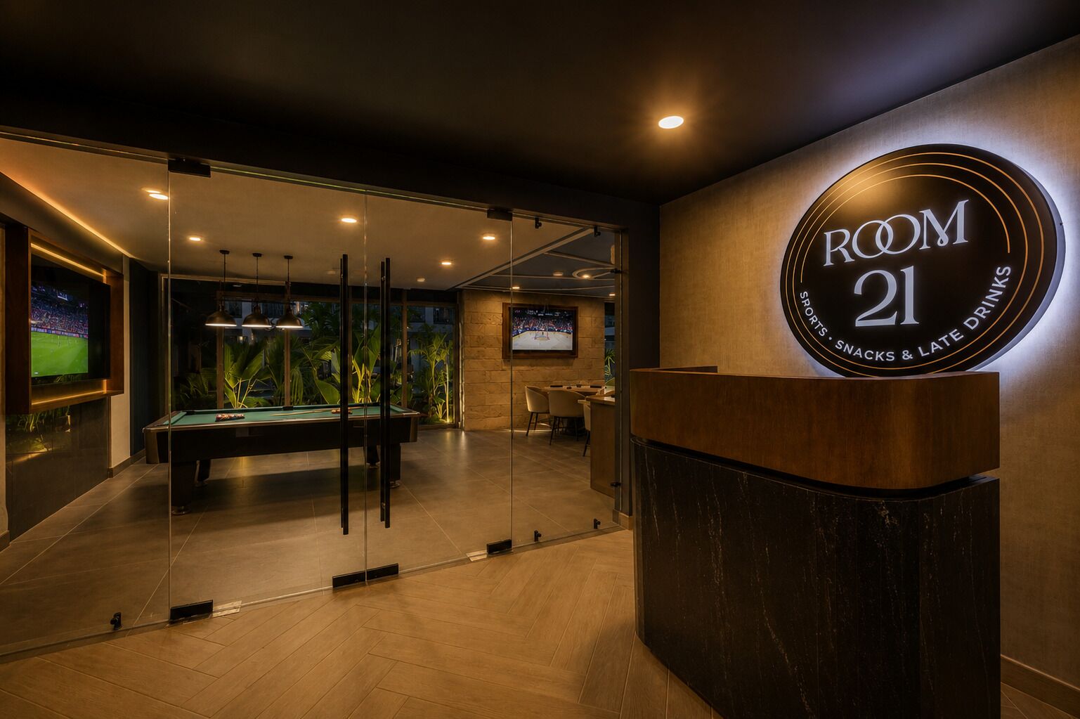 3 bars/lounges, swim-up bar