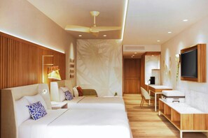 เครื่องนอนระดับพรีเมียม, มินิบาร์ฟรี, ตู้ นิรภัยในห้องพัก, โต๊ะทำงาน