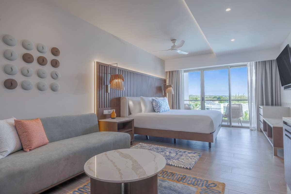 Luxury Presidential Ocean View One Bedroom Suite Diamond Club