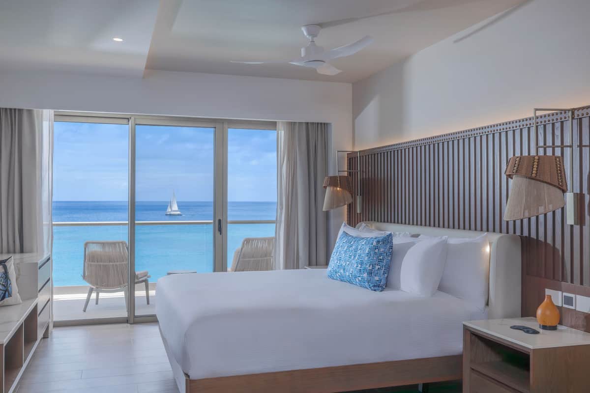 Luxury Presidential Ocean Front One Bedroom Suite Diamond Club