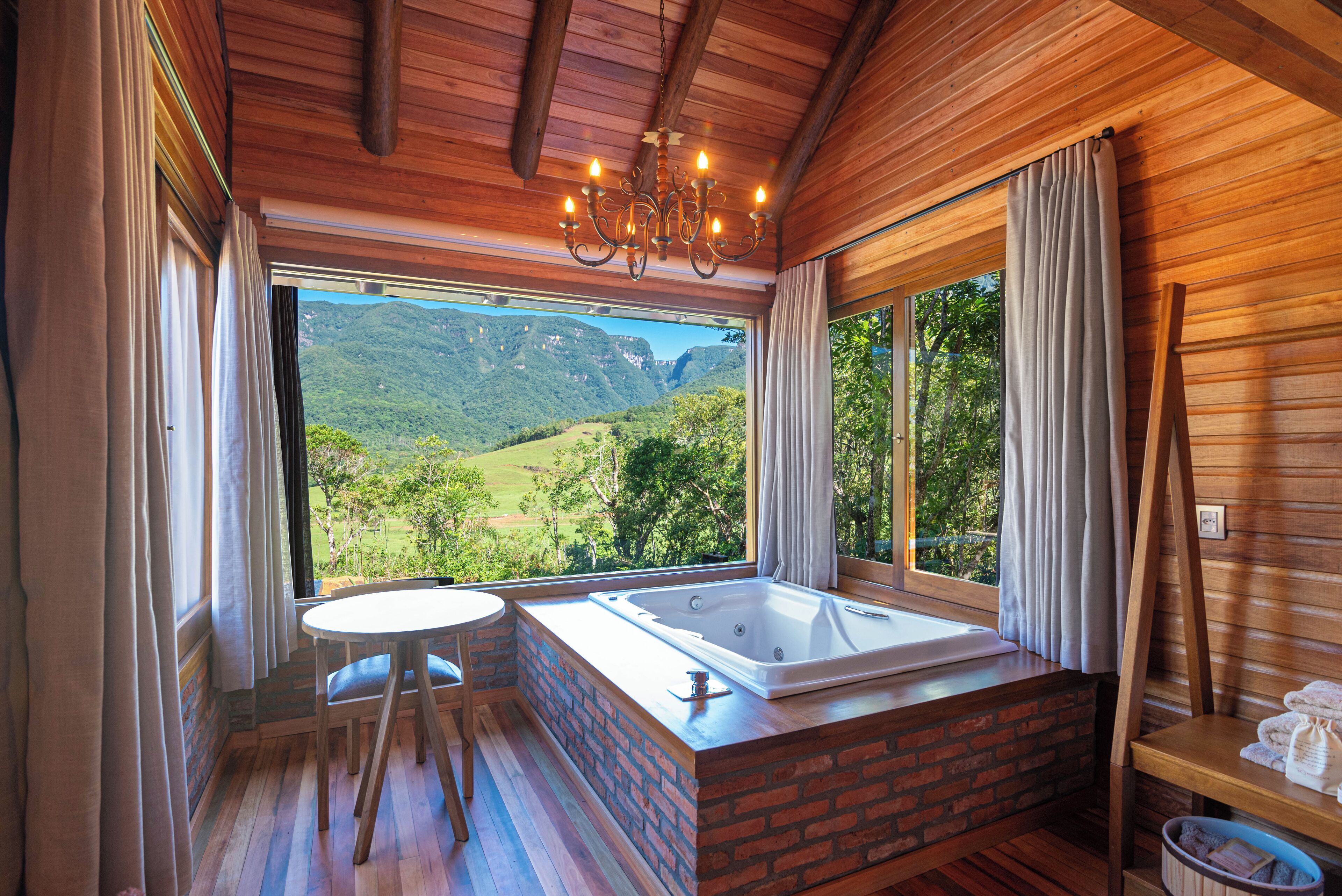 Deluxe Chalet, Private Pool, Mountain View | Free WiFi