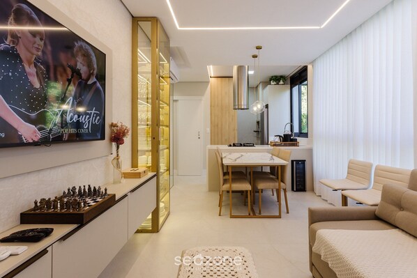 Basic Apartment | Living area - Relax in Jurere Just 450m From the Beach Vlj204 (Florianópolis)