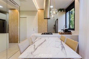 Departamento básico | Restaurantes