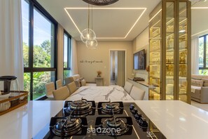 Basic Apartment | Dining - Relax in Jurere Just 450m From the Beach Vlj204 (Florianópolis)