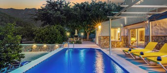 Relax Natural: Private Pool, BBQ & A/C — 15 minutes from Cullera