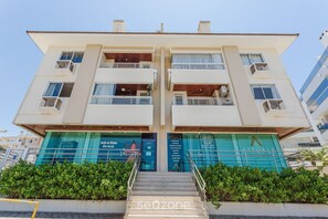 تفاصيل الفندق من الخارج