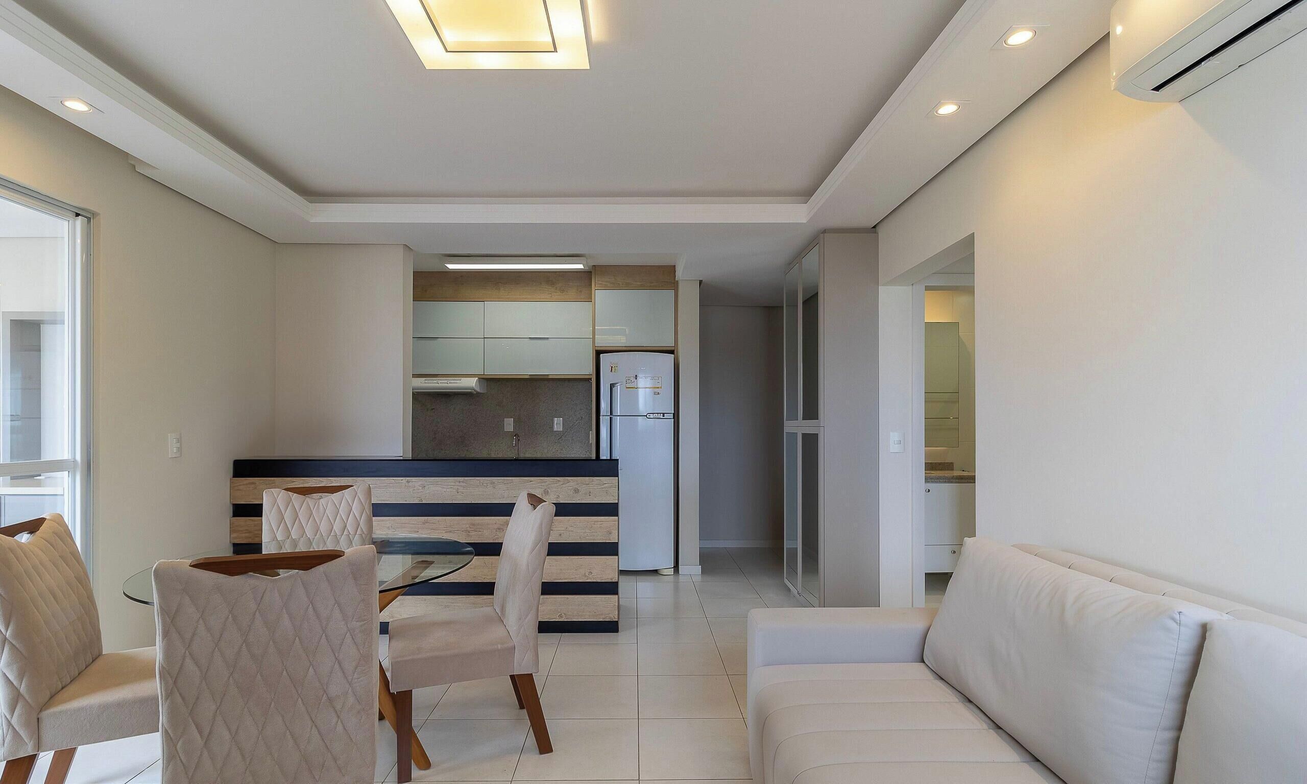 Basic Apartment | Living area