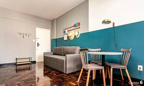 Living area - Practical Apt in Downtown 350m SC Museum Cat406 (Florianópolis)