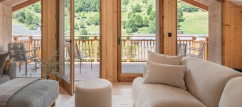 La Chouette - Modern Apartment in Les Belleville