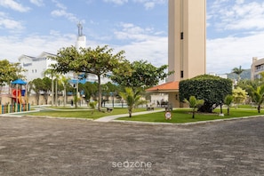 Property grounds - Ap w/ Balcony 200 m From the Beach Ingleses Vin202 (Florianópolis)