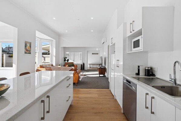 Fridge, microwave, dishwasher, coffee/tea maker