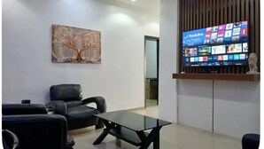 Interior - Master 1bdrm Suite in a Mansion 24hrs Power & Wifi (Ikeja)