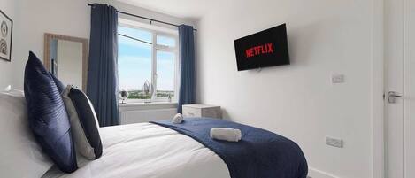 4 bedrooms, WiFi, bed sheets
