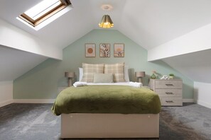 4 bedrooms, internet, bed sheets