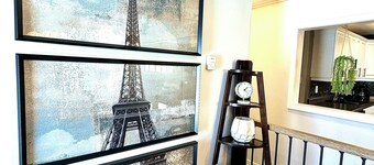 5 bedroom getaway close to big shopping giants
