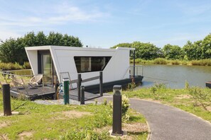 숙박 시설 구내