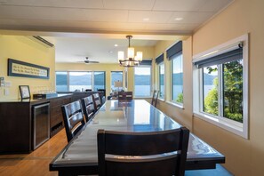 تناول الطعام