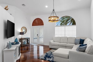 Smart-TV, Kamin, Tischfußball, Tischtennisplatte