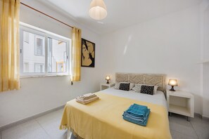 1 camera, Wi-Fi, lenzuola