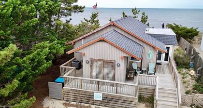 Seahaven Cottage- a beach-front, pet friendly cottage on Prime Hook Beach