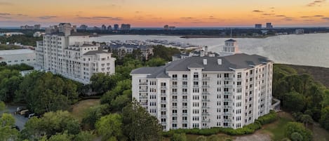Apartment (2 Bedrooms) | Front of property