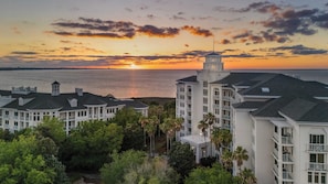 Interior - 2 Resort Studios by Avantstay Sleeps 8, Pool, Shuttle, Tennis, Near Baytowne & Beach (Miramar Beach)
