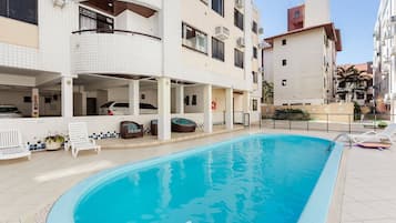 Piscina externa