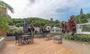 Basic Apartment | Outdoor dining - Apartment With Barbecue in Itacorubi Aft0210 (Florianópolis)