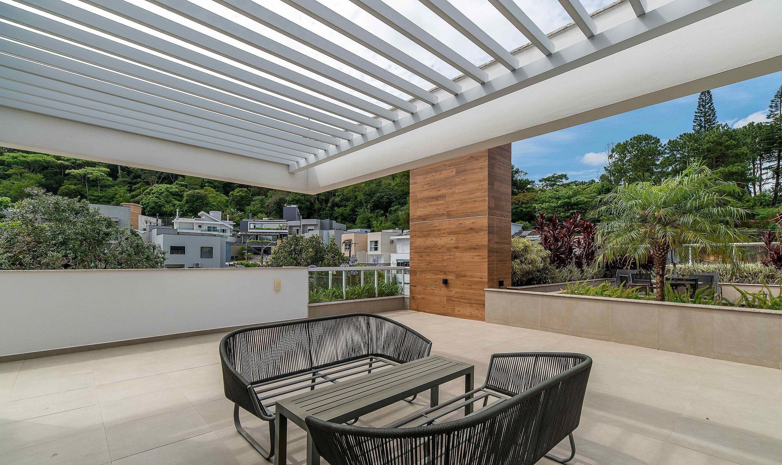 Basic Apartment | Terrace/patio