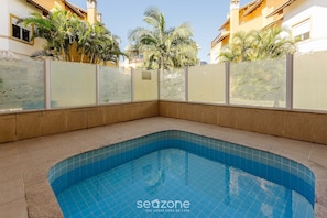 Basic Villa | Pool