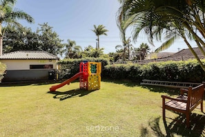 Basic Villa | Children's area