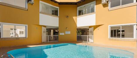 基本別墅 | 游泳池