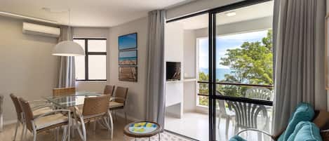 Apartamento básico | Zona de estar | Una televisión