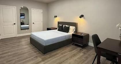 Your Private Retreat in Upscale Roseville - Newly Built