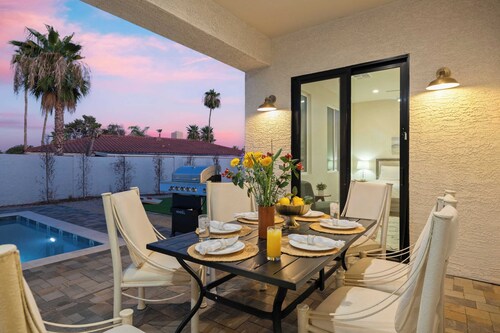 El Dorado by Avantstay Luxe 4BR w/ Pool, Putting Green, Fireplace Near Kierland