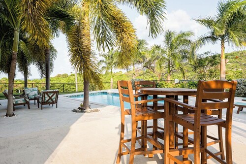 Welcome to Paradise Palms in beautiful Christiansted, St. Croix!