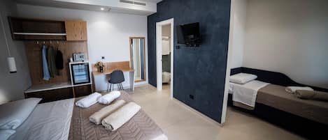 Luxury-Dreibettzimmer, Poolblick