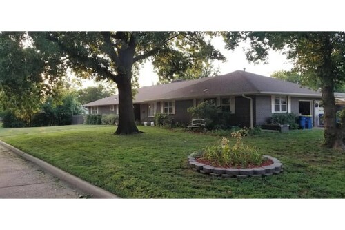 Cowboys' Home with a Hot Tub