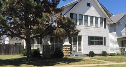 -Beautiful 4.5 BR / 4 Ba home with 2 car garage
