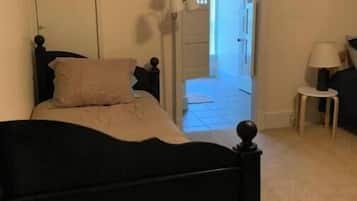5 bedrooms