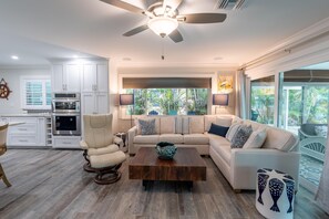 บ้านพัก, หลายเตียง (Gus's Getaway) | บริเวณนั่งเล่น