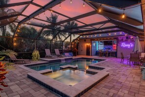 Pool - Gus's Getaway (Fort Myers Beach)